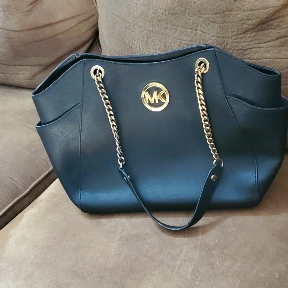 Authentic Black Michael Kors shoulder bag Purse
